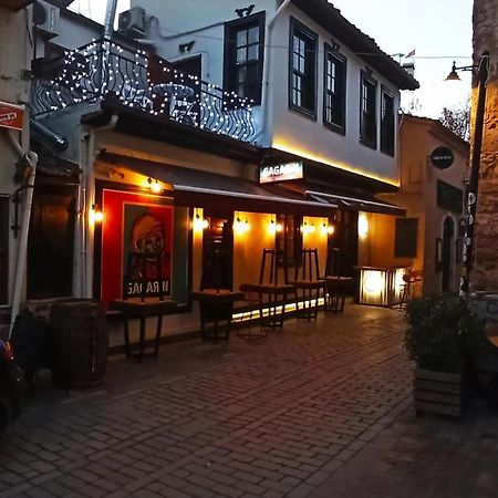 Gagarin Pub & Hotel 安塔利亚 外观 照片