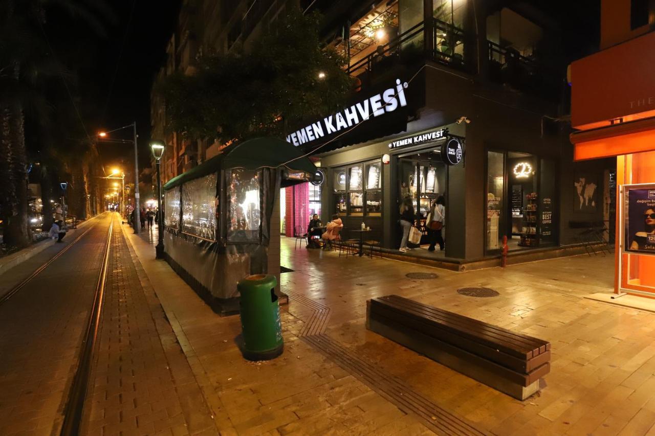 Gagarin Pub & Hotel 安塔利亚 外观 照片
